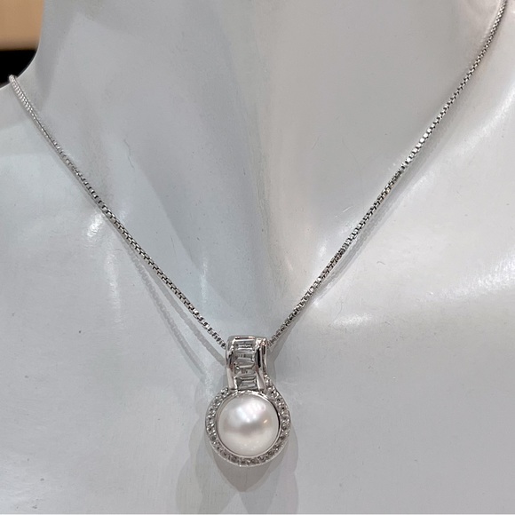White South Sea Pearl White Topaz Sterling Silver Pendant Necklace - Picture 2 of 12